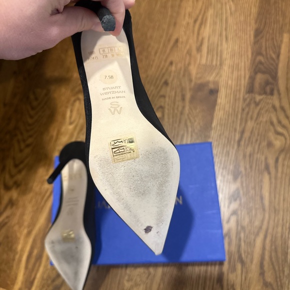 Stuart Weitzman black 7.5 suede and mesh pumps - worn once - Picture 6 of 6